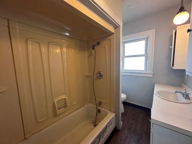 Photo - 28 Delaware-