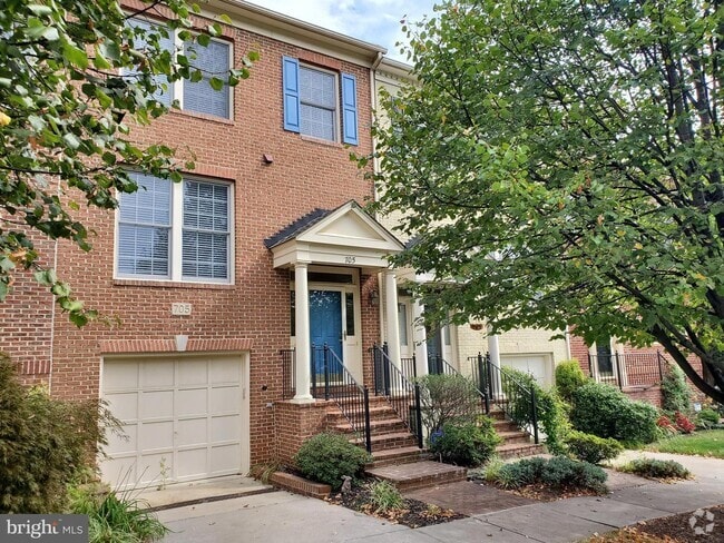 Building Photo - 705 Rolling Fields Way Rental