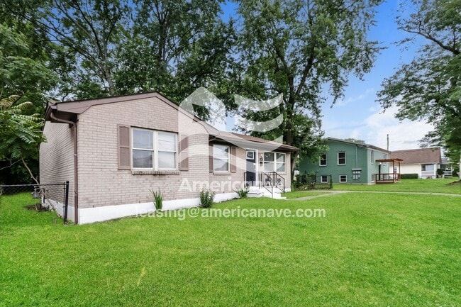Photo - 1533 S 32nd St