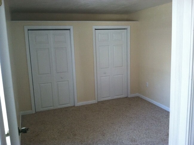 Photo - Beautiful 5 bed, 2 bath luxury south side flats home, amazing location!