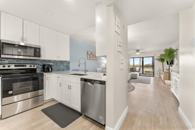 Photo - 14500 Stirling Way Unit 403