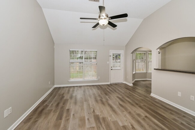 5848 Hayden Cove