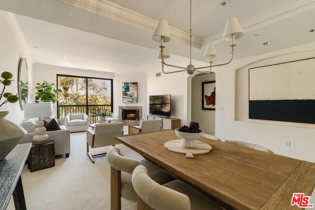 Building Photo - 11847 Gorham Ave Unit 302