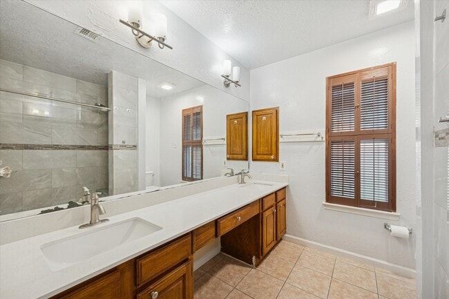 Photo - 3615 Kingston Vale Dr