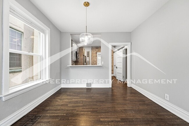 Photo - Charming Townhouse with Washer/Dryer and Central AC