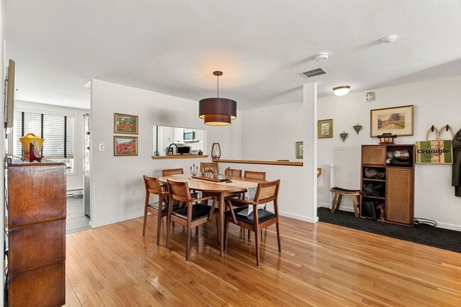 Photo - 126 Merrimac St