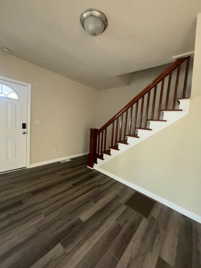Photo - 1515 8th St SE