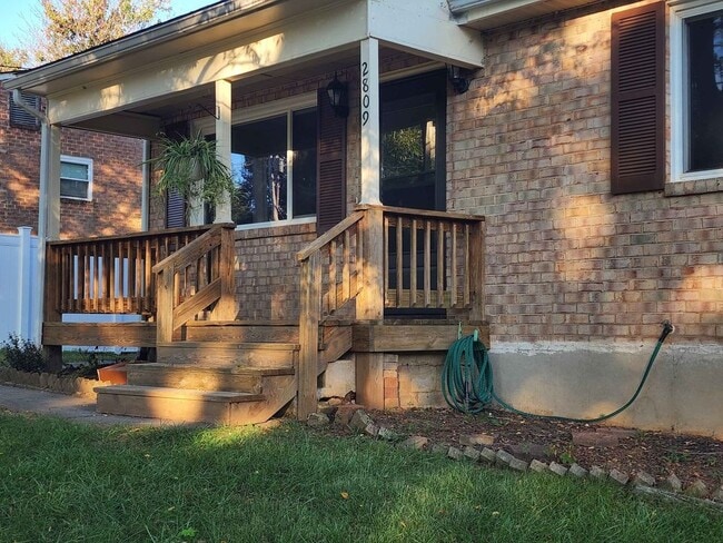 Photo - 2809 Creekwood Dr House