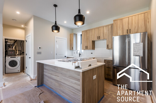 Photo - 1405 W Belden Ave Apartments Unit 2f