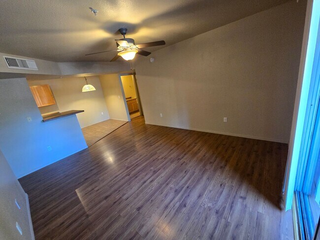 1385 W University Ave Unit 4-125
