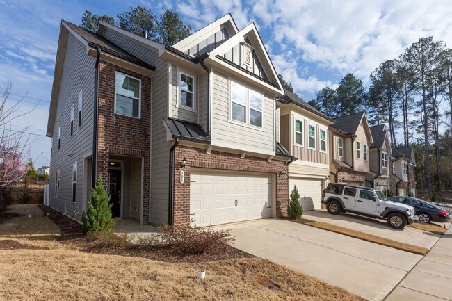 Photo - MULTIPLE APPLICATIONS RECEIVED! Welcome to...