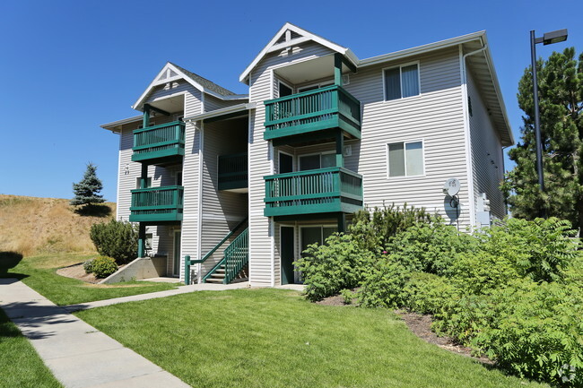 Pine Ridge - Pine Ridge Apartments
