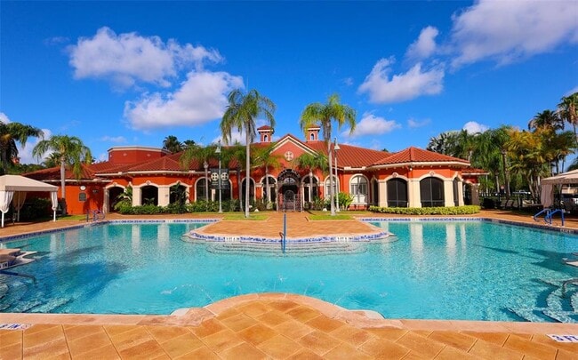 Photo - 2731 Via Capri Unit 937