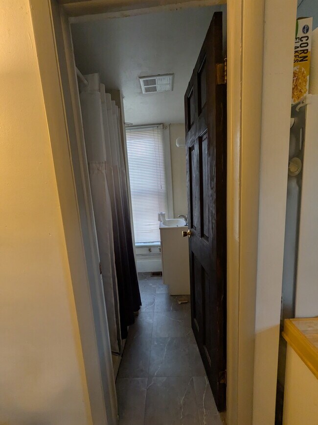 Photo - 2430 Indianola Ave Unit 2430 Indianola Avenue