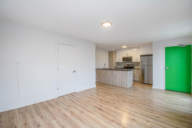 Photo - 177 Hopewell Av