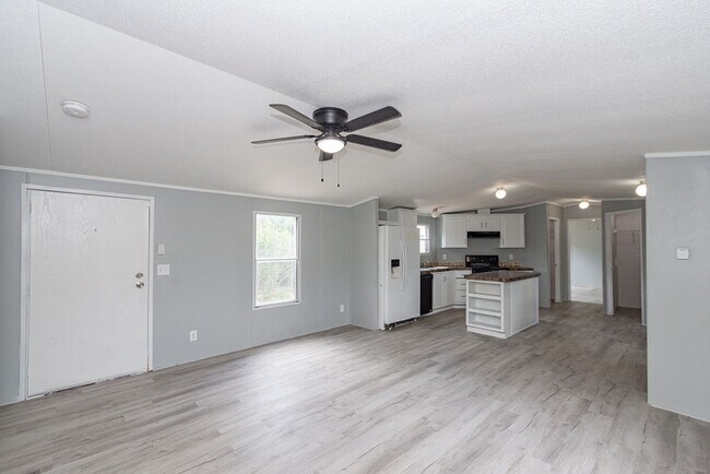 Photo - 230 3rd St Casa