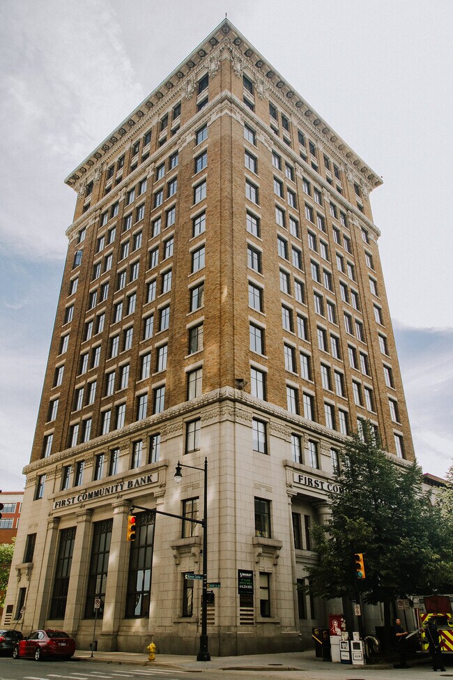 Photo - 60 Monroe Center NW Unit 8D