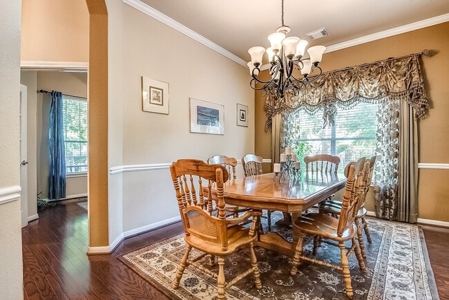 Photo - 18318 Hampton Hills Dr