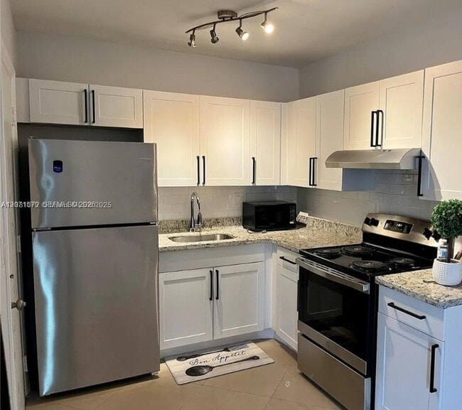 Photo - 1824 Monroe St Unit 8