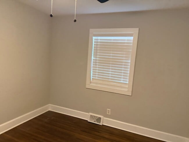 Photo - Lovely Three Bedroom Home in Windsor Park!