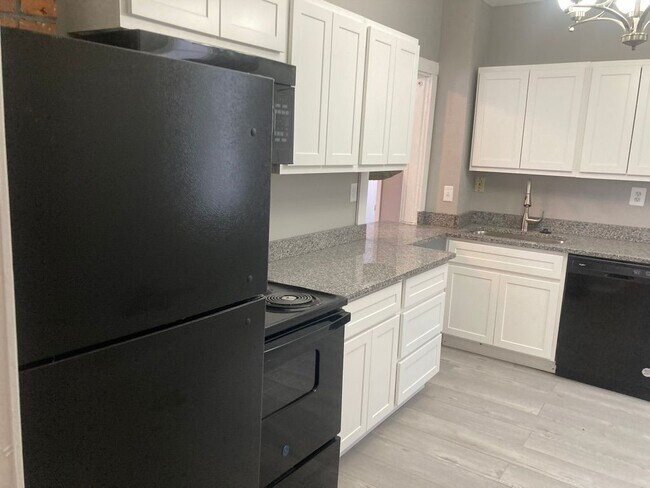 Photo - 1291 Purcell Ave