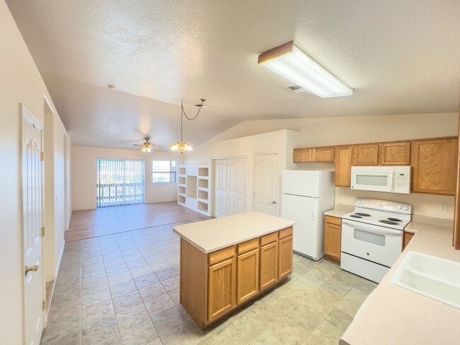 Photo - DUPLEX - CAMP VERDE