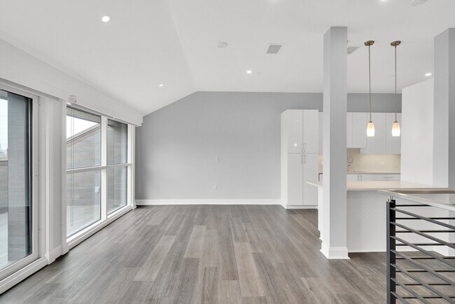 Photo - 771-781 Harrison Ave Unit PH-7