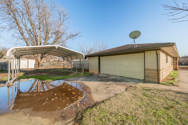 Photo - 4800 Spencer Rd