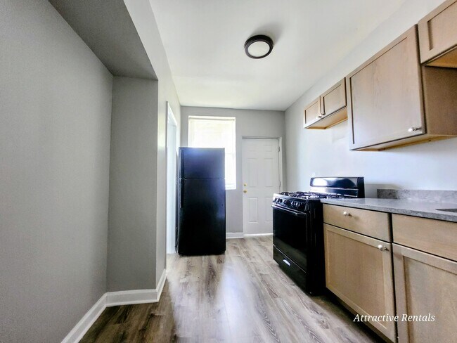 Photo - 7935 S Vernon Ave
