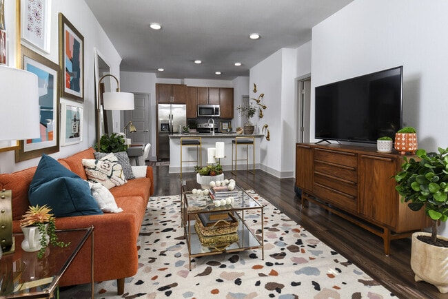 Photo - Austin Avenue