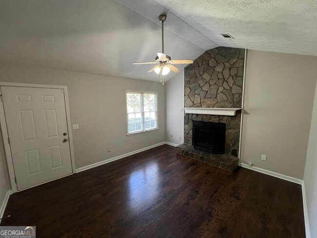 Photo - 2735 Fairlane Dr