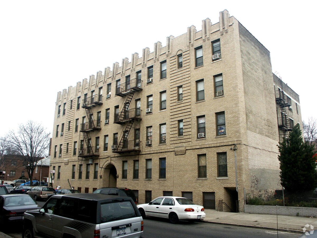 Photo - 1410-1416 Rowland St