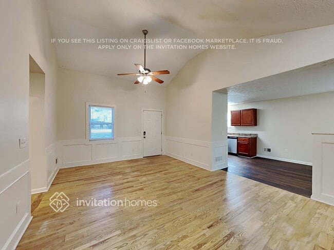 Photo - 1109 Westwood Pl SW