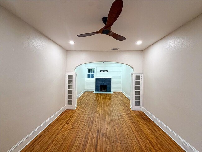 Photo - 104 Glenwood St
