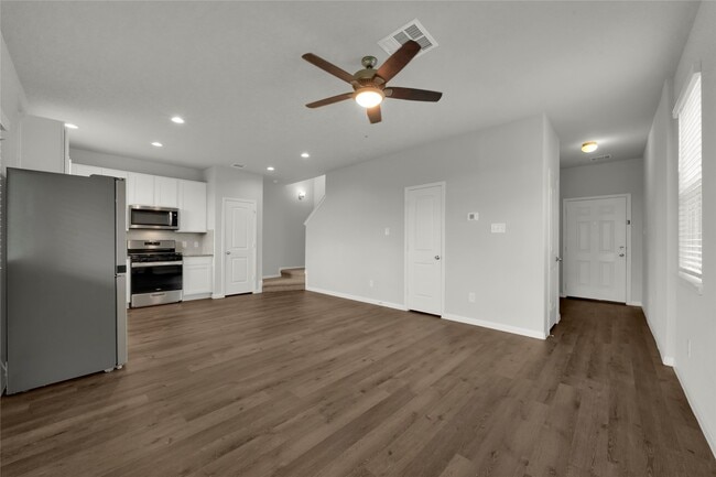 Photo - 2542 Steelhead Dr