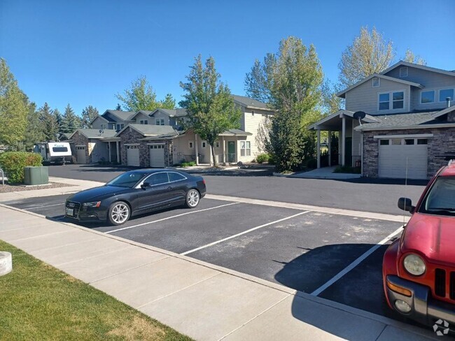 Building Photo - 1678 US Highway 395 N Unit 13 Rental