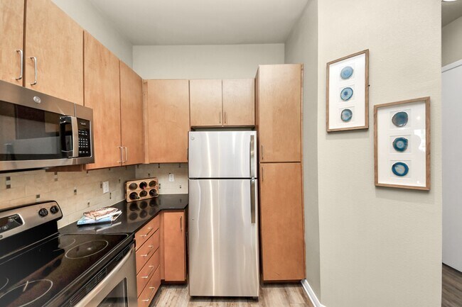 Photo - 5455 Richmond Ave.