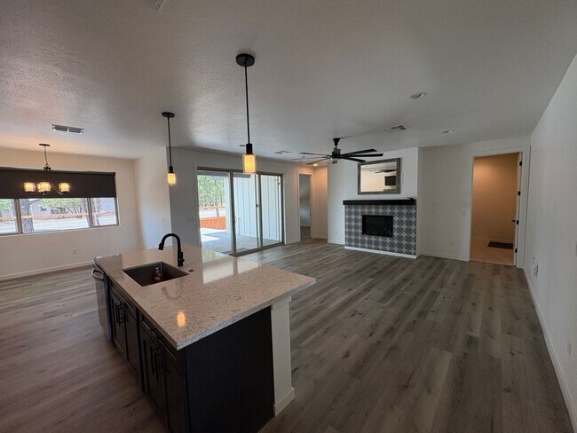 Photo - Spacious Williams Rental