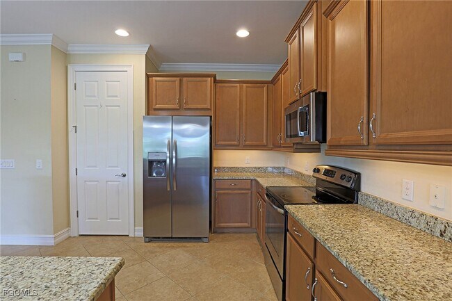 Photo - 8100 Banyan Breeze Way