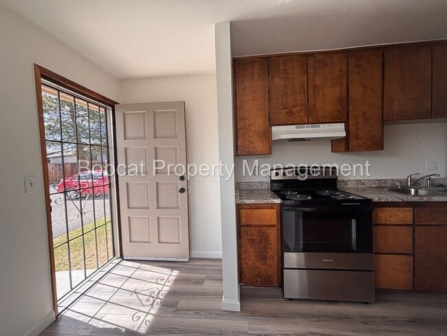 Photo - 1516 South Ct Unit D