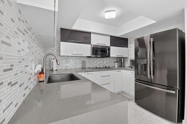 Photo - 4310 Village Dr