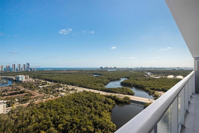Photo - 16385 Biscayne Blvd Unit 3016