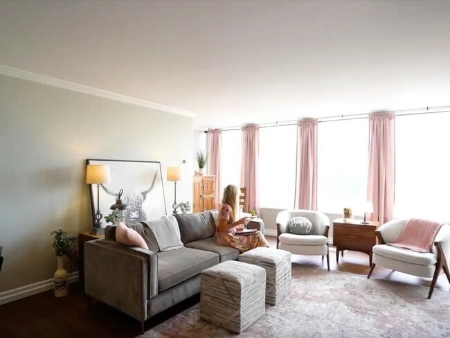 Photo - 2222 1st Ave NE Unidad 2222