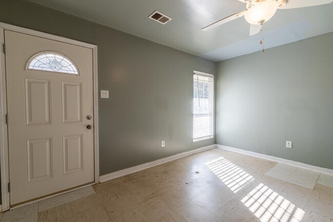 Photo - 318 Gannt St