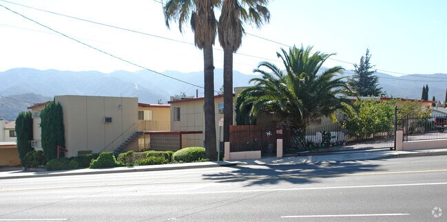 4133 La Crescenta Ave