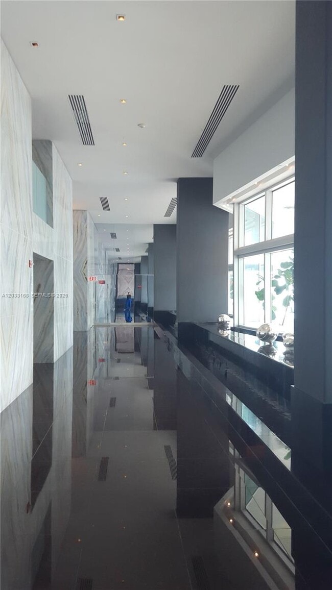 Photo - 335 S Biscayne Blvd Unit 2106