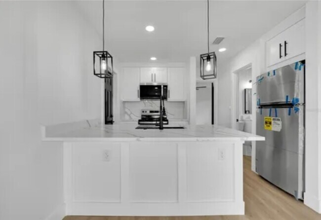 Photo - 3031 28th St N