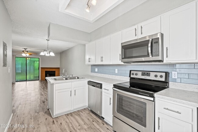 Photo - 4846 Kingsmeadow Ln