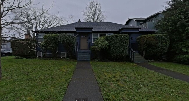 Photo - Glacier Tri-Plex Unit 490 East 14th Ave