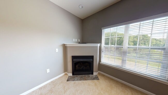 Photo - Second Floor Front Facing 2 Bedroom in a G...